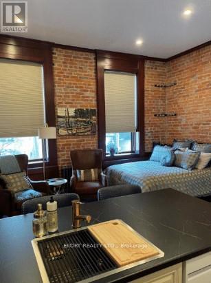 249-253 FRONT STREET