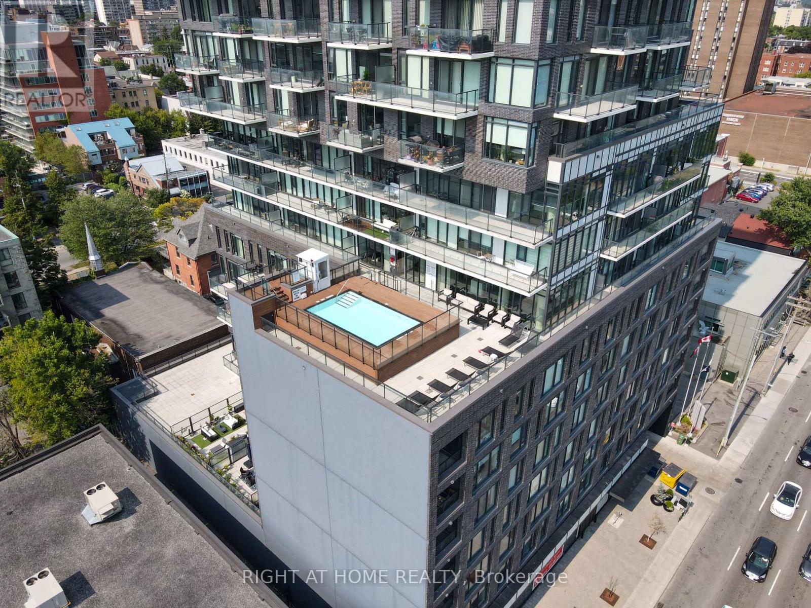 1804 - 203 CATHERINE STREET
