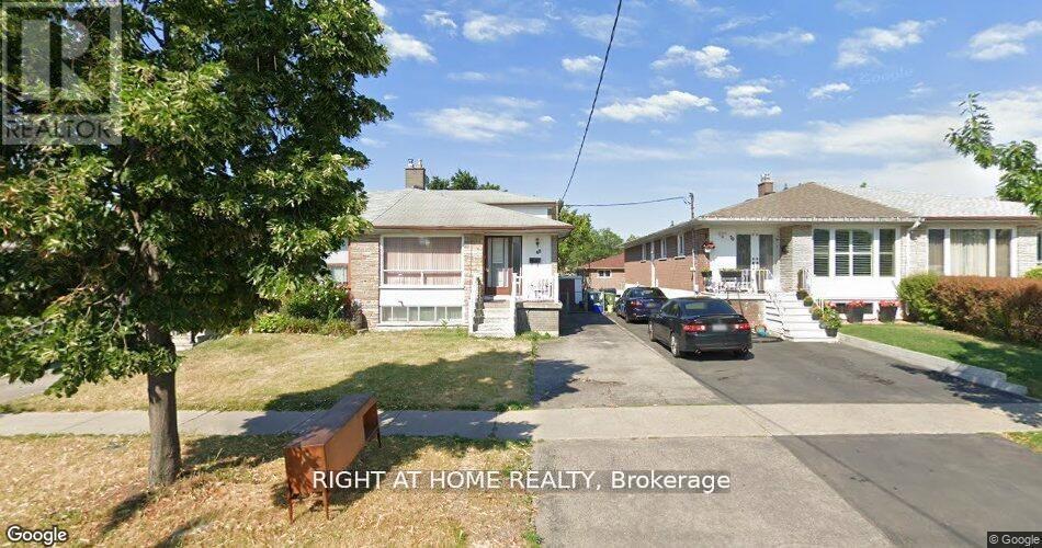 Photo 1 of 1 — MAIN - 68 ELNATHAN CRESCENT Unit Main, Toronto (Humber Summit), ON M9L2G1