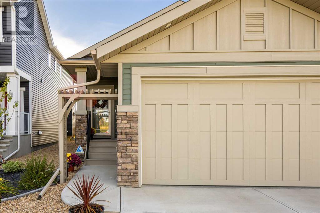 16 Emberside Green