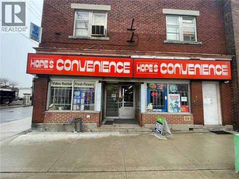 230 KENILWORTH Avenue N Hamilton ON L8H4S2