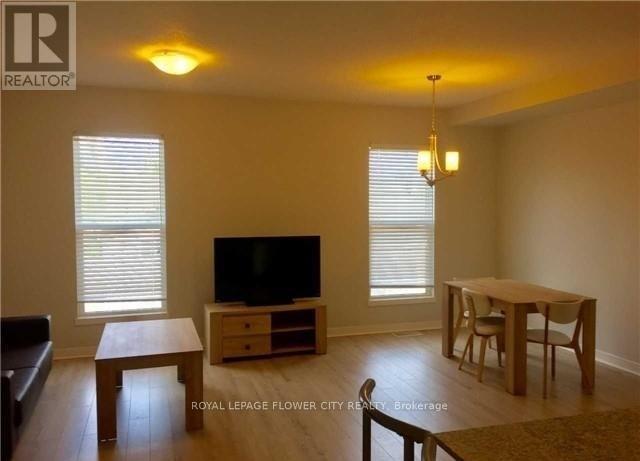 T211 - 62 BALSAM STREET