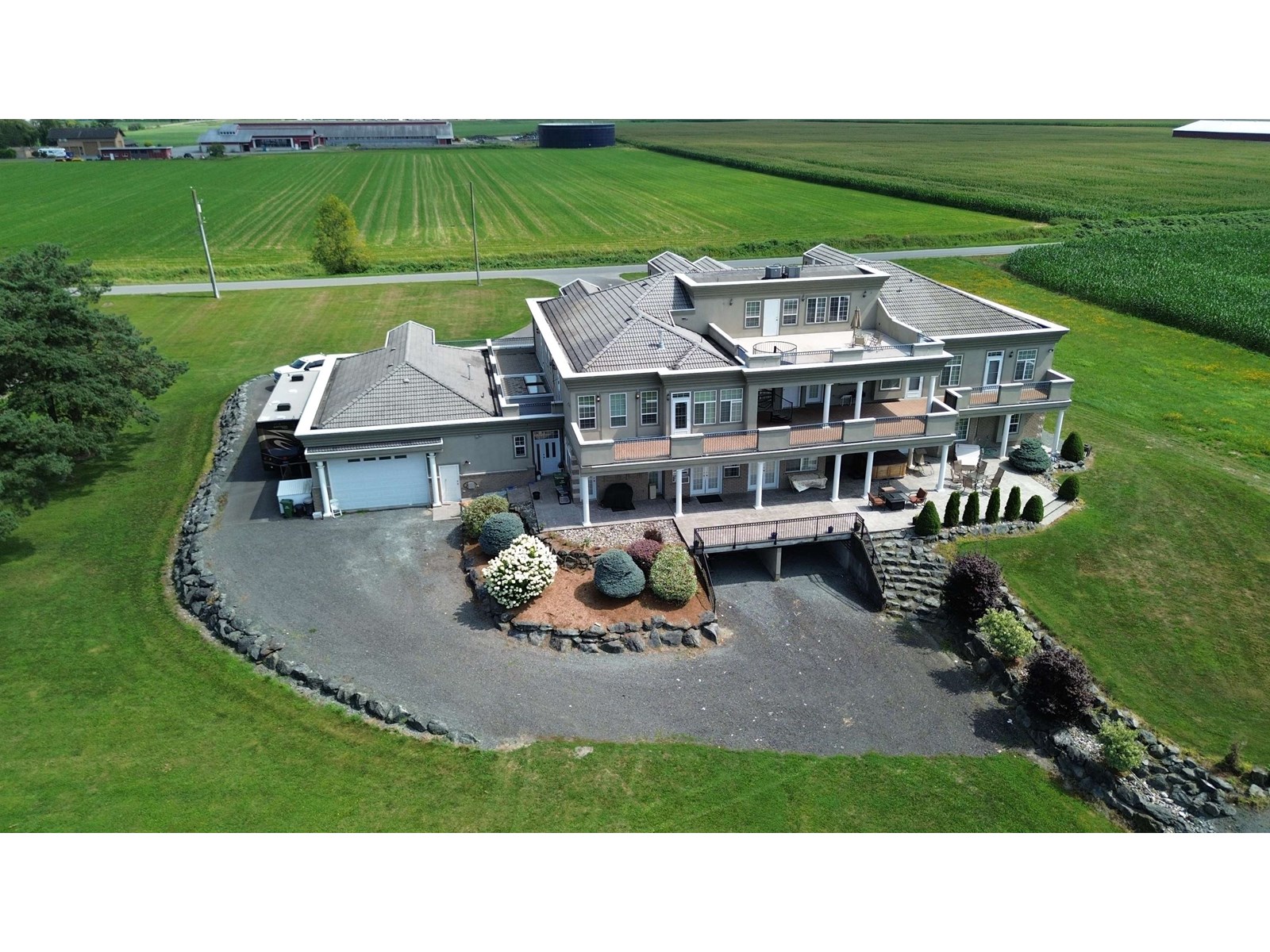 8703 UPPER PRAIRIE ROAD|East Chilliwack