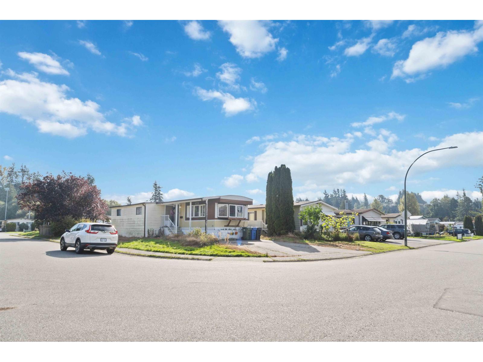 1850 SHORE CRESCENT