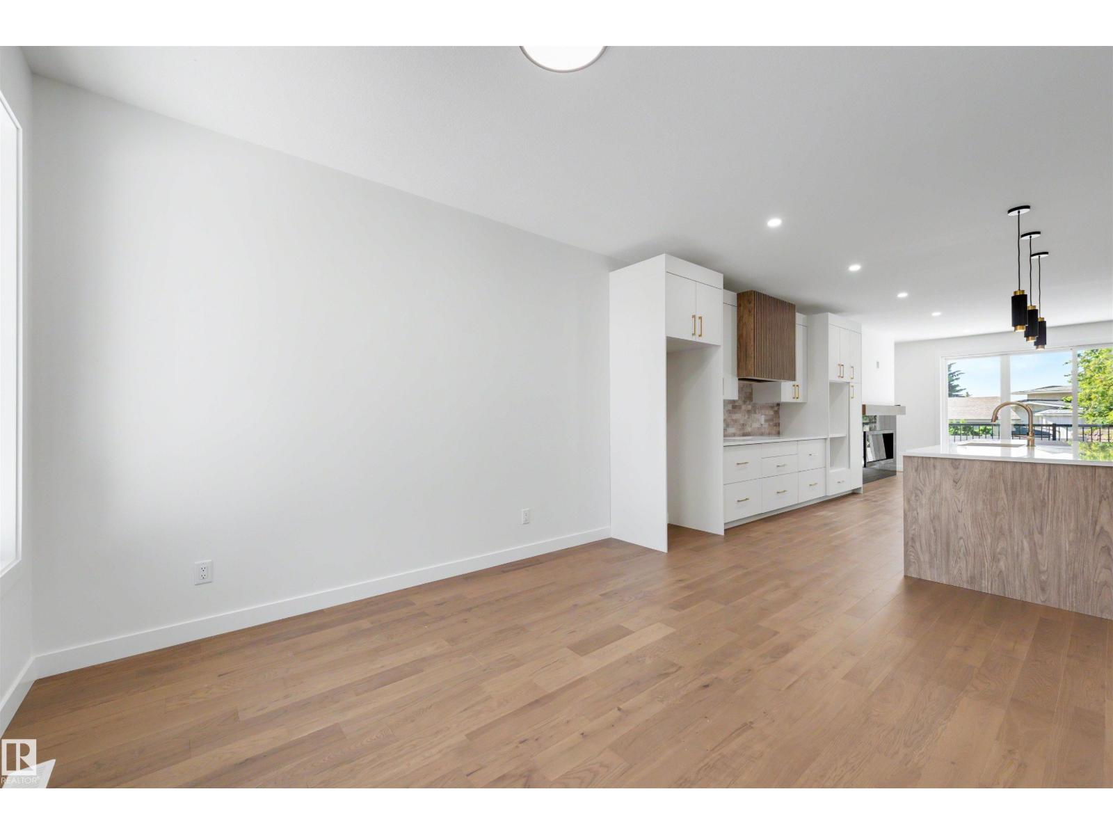39 ELSINORE PL NW