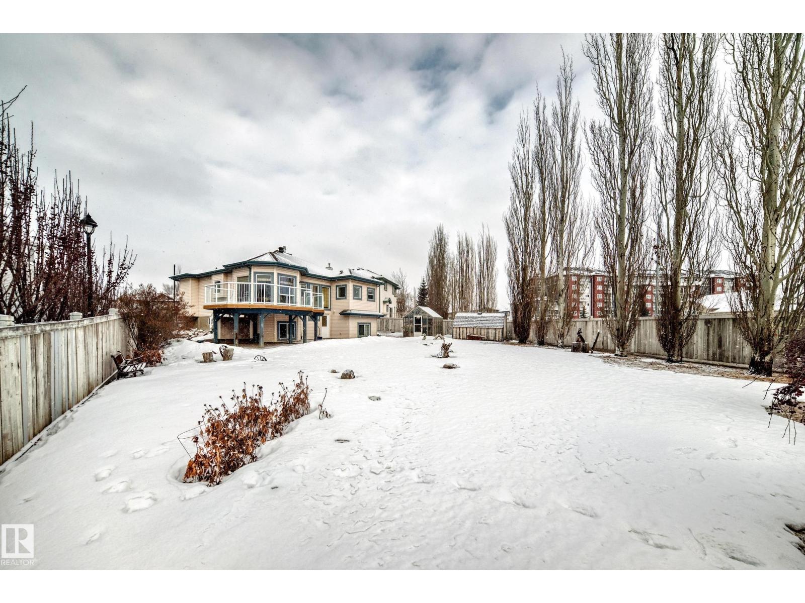 576 GLENWRIGHT CR NW