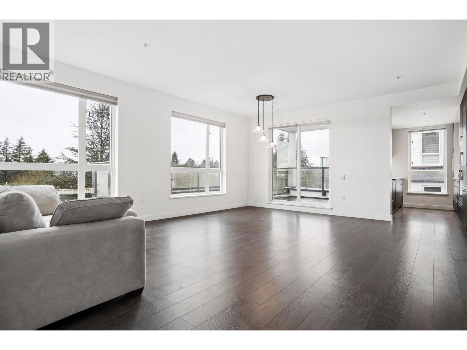 608 6677 CAMBIE STREET