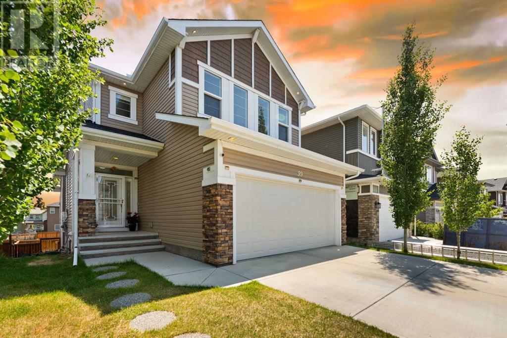 99 Evansglen Circle NW
