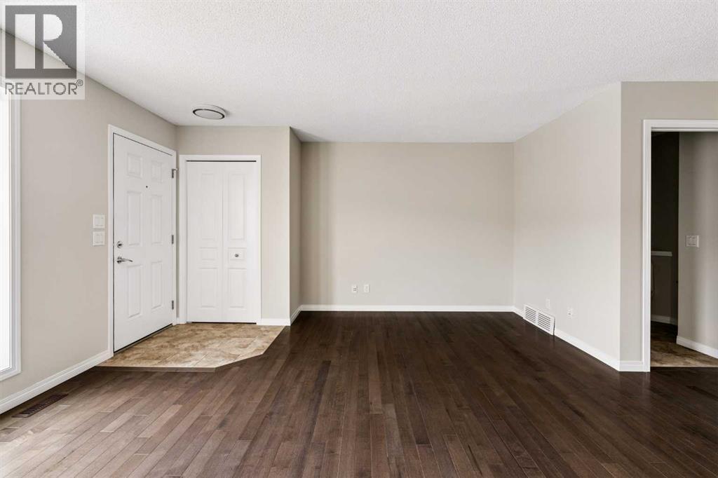 59 Elgin Meadows Park SE