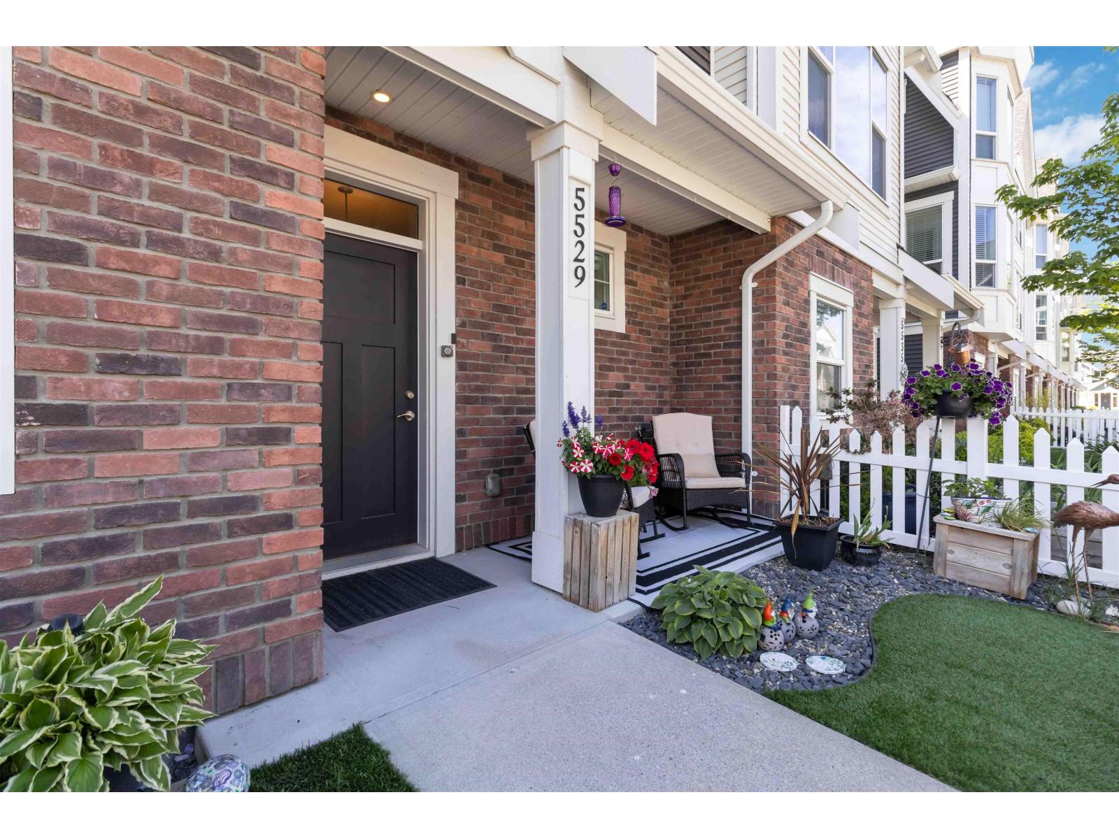 5529 DRIFTWOOD STREET|Sardis South