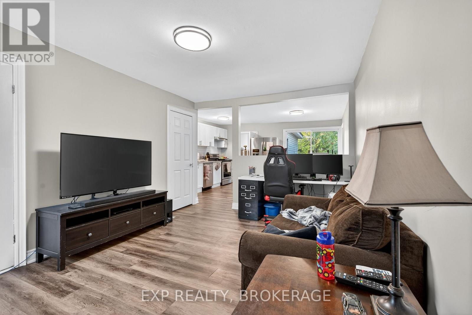 225-227 VICTORIA AVENUE