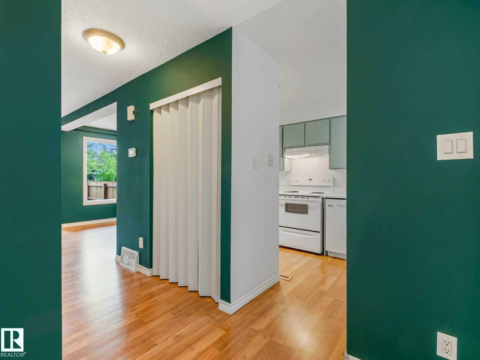 17108 100 ST NW