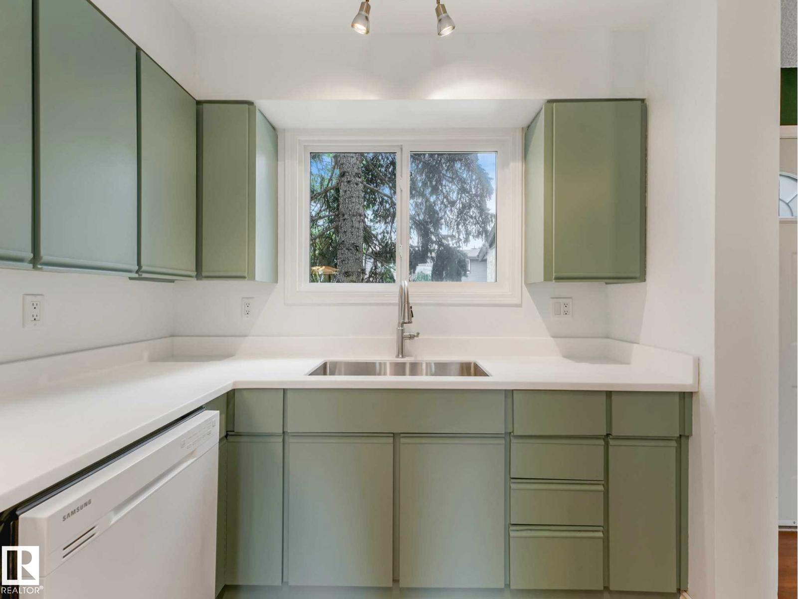 17108 100 ST NW