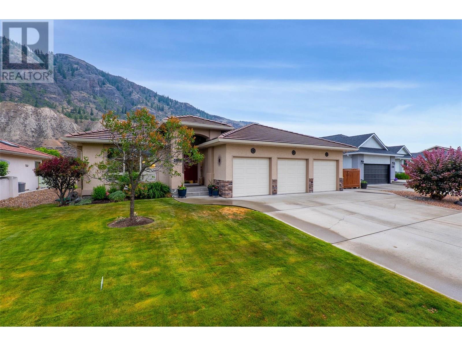 3712 Navatanee Drive