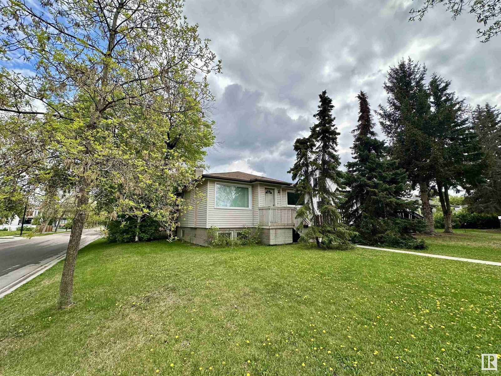 10471 146 ST NW