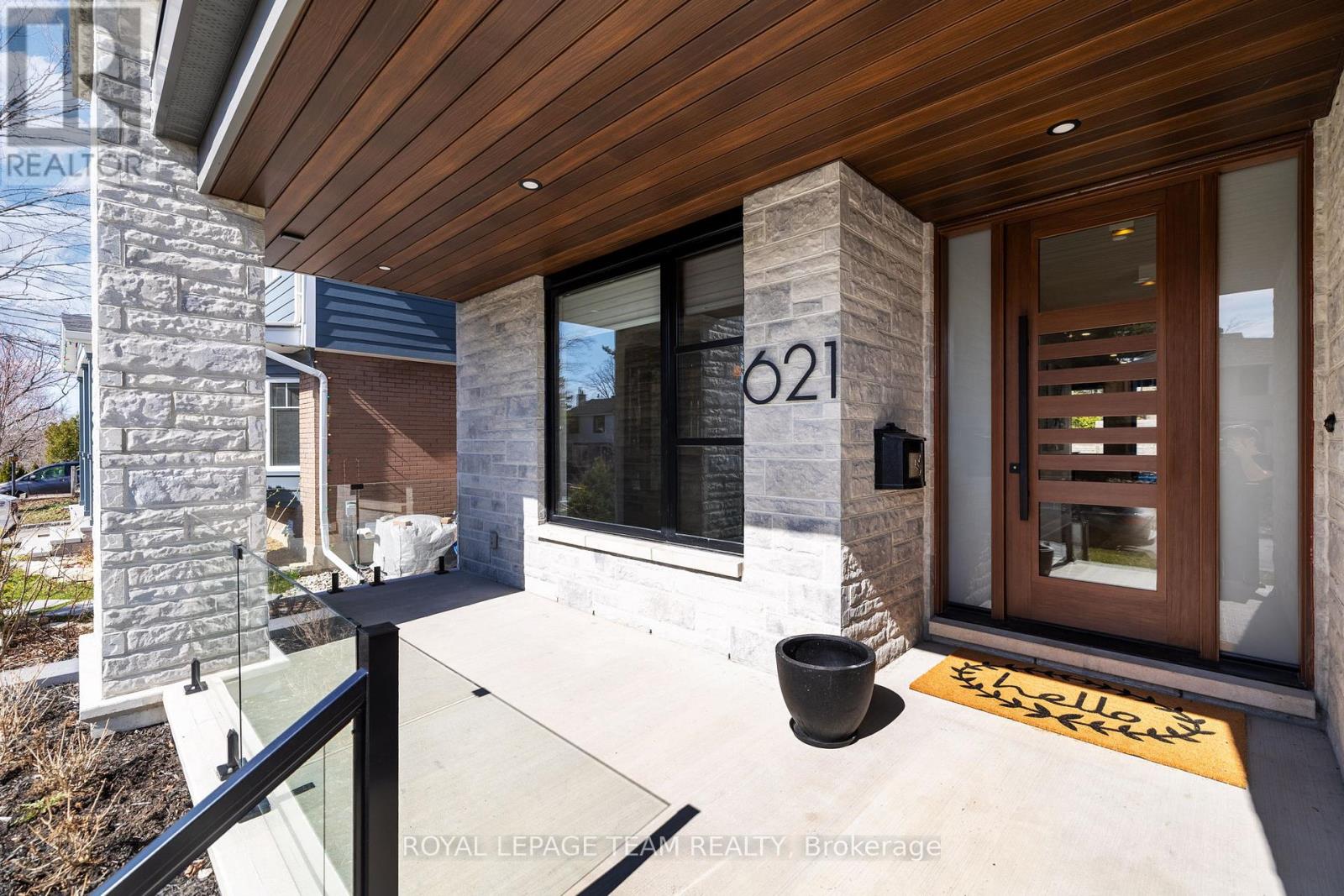 621 GAINSBOROUGH AVENUE