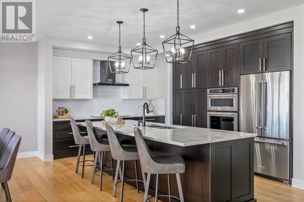 229 Carringvue Manor NW