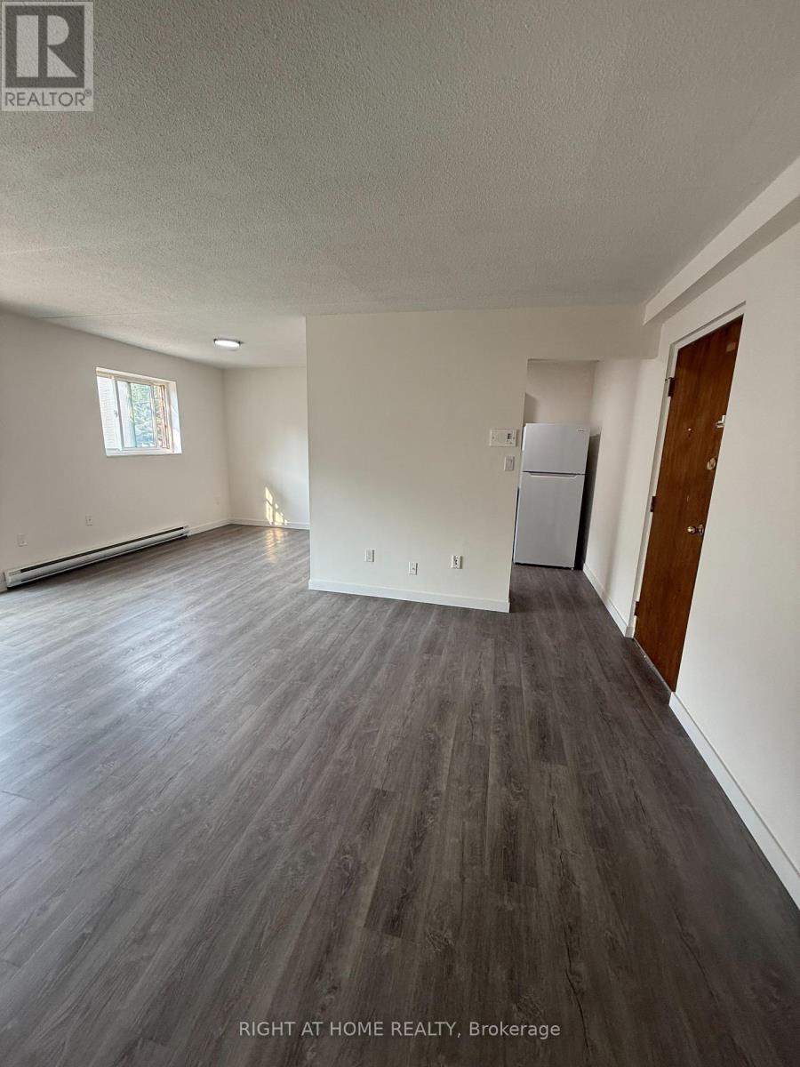 205 - 555 OXFORD STREET
