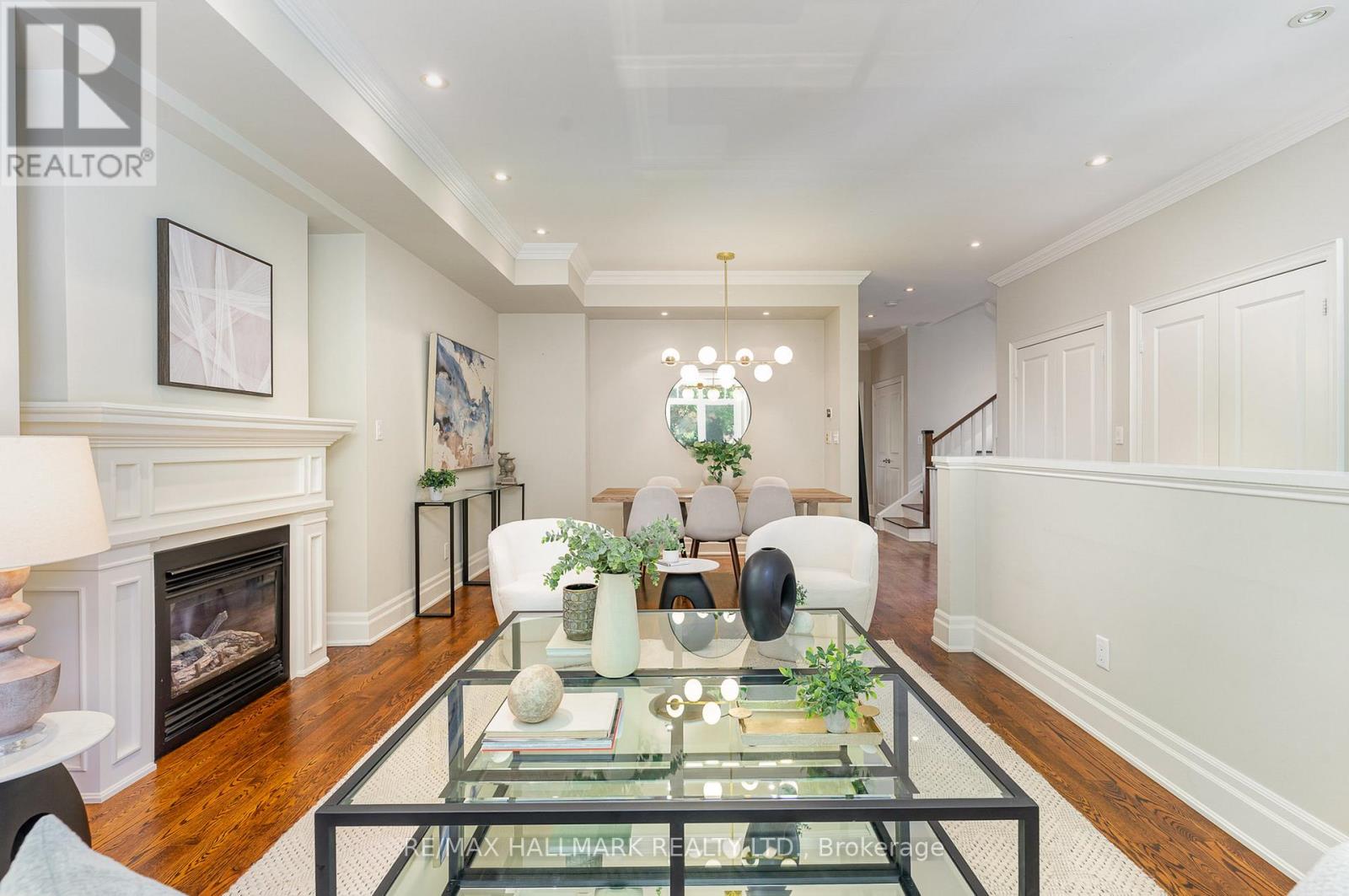 7 TIZZARD AVENUE