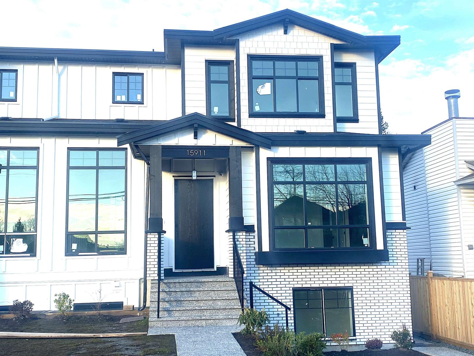 15911 88 AVENUE