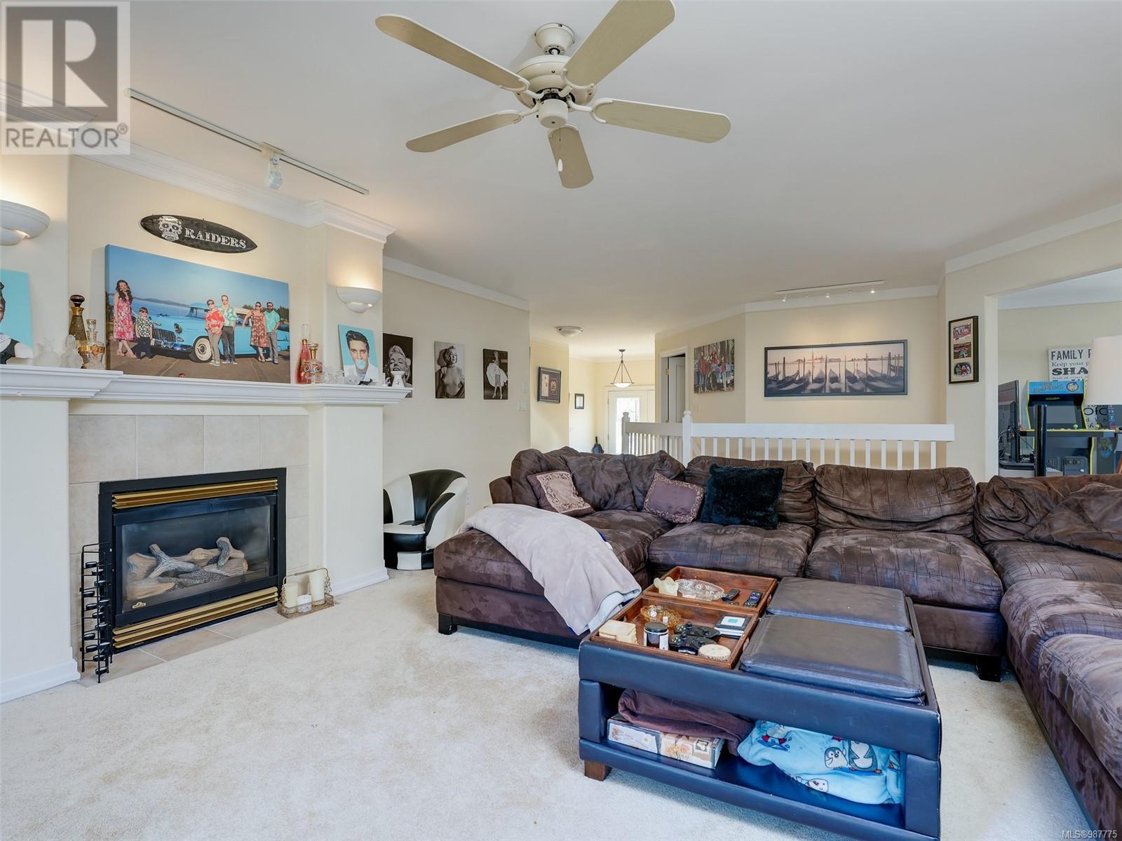 1026 Brickley Close