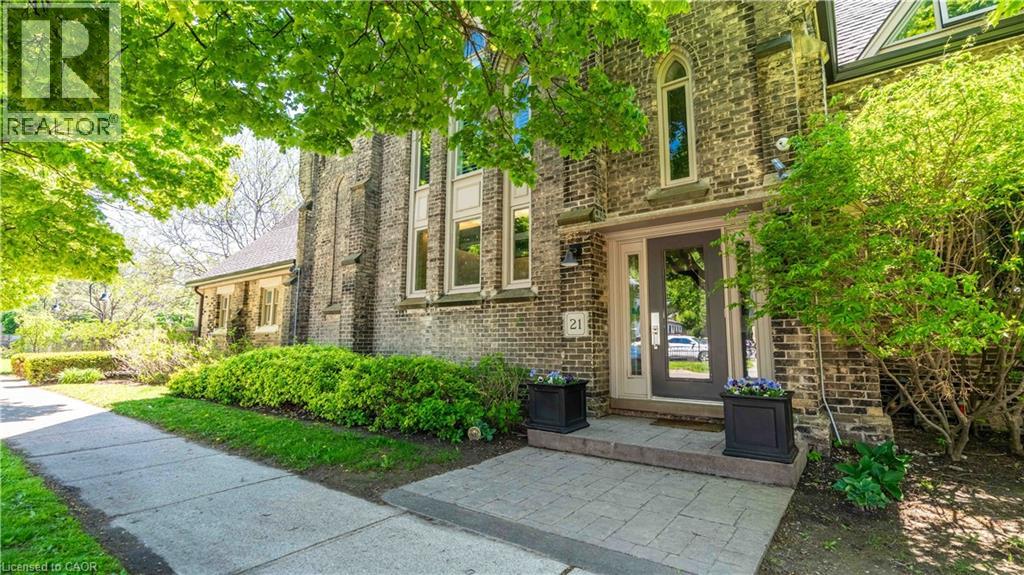21 RICHMOND Street Unit# 205