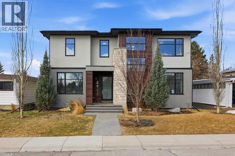 5927 34 Street SW Calgary AB T3E5L7