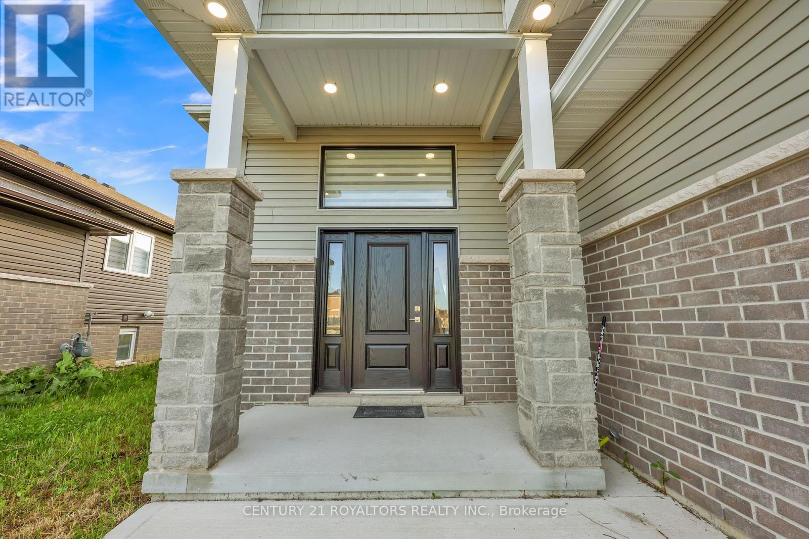 802 KEIL DRIVE