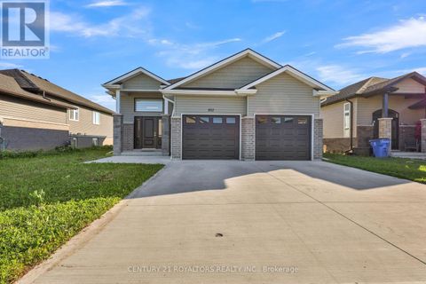 802 KEIL DRIVE Chatham-Kent ON N7M0T4