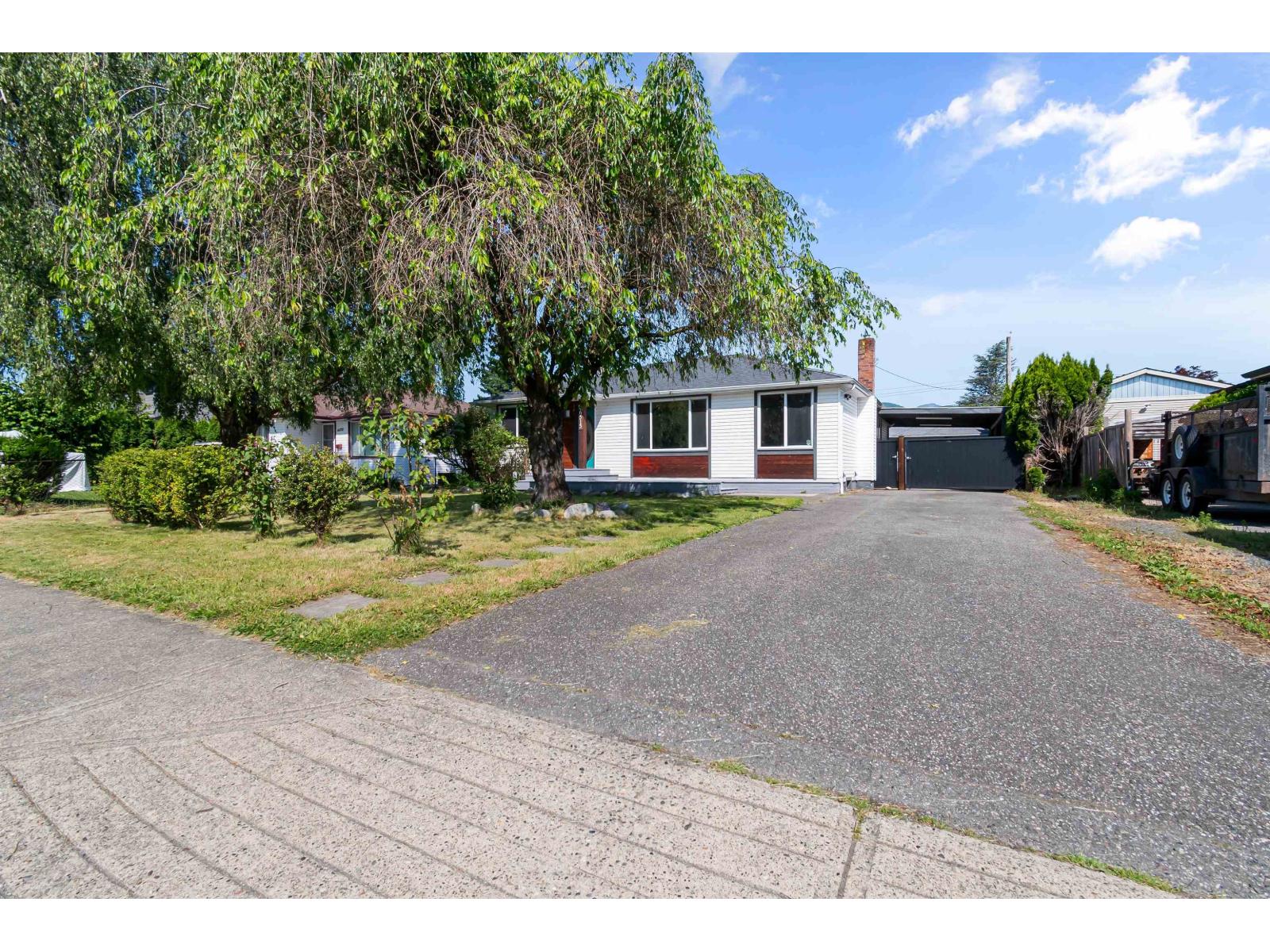 46515 PORTAGE AVENUE|Chilliwack Proper East