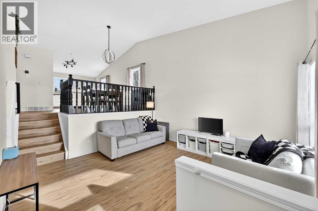 250 Cimarron Boulevard