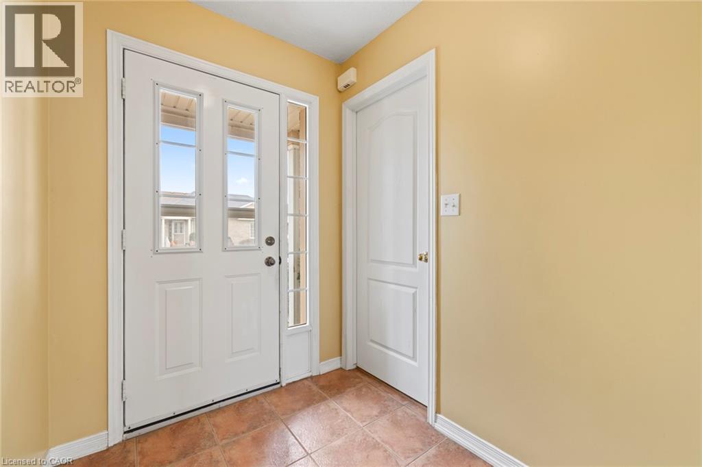 24 KENYON Crescent Unit# 15