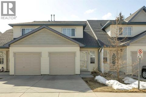 39 Country Village Circle NE Calgary AB T3K5X3