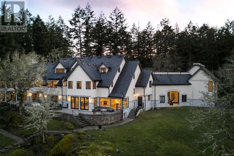 1708 Woodsend Dr Saanich BC V9E1H7