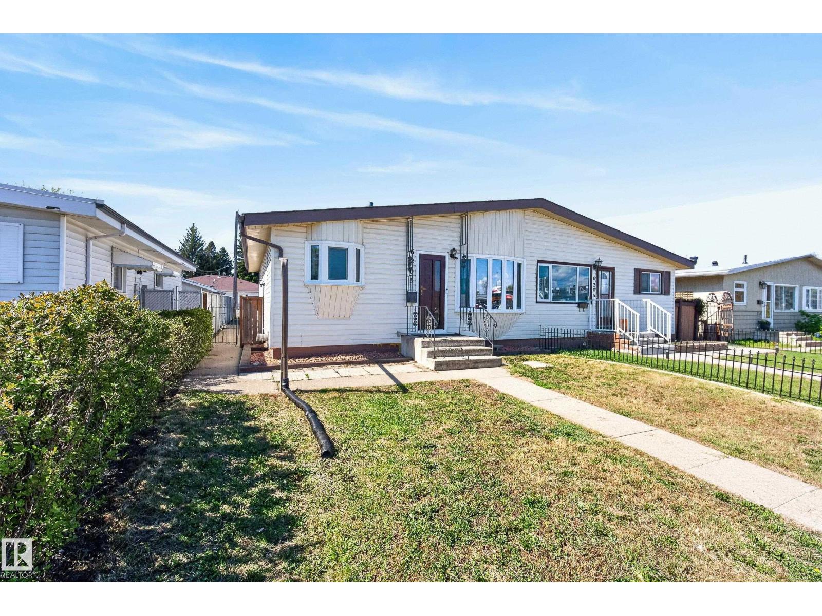 6203 90 AV NW