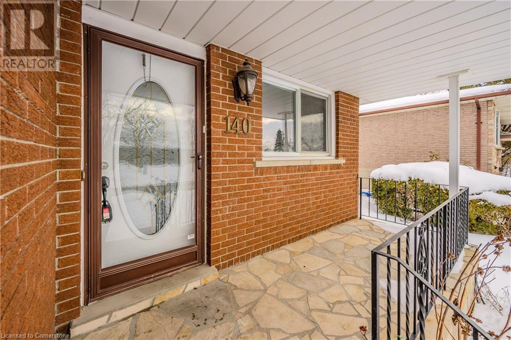 140 BRANT Avenue
