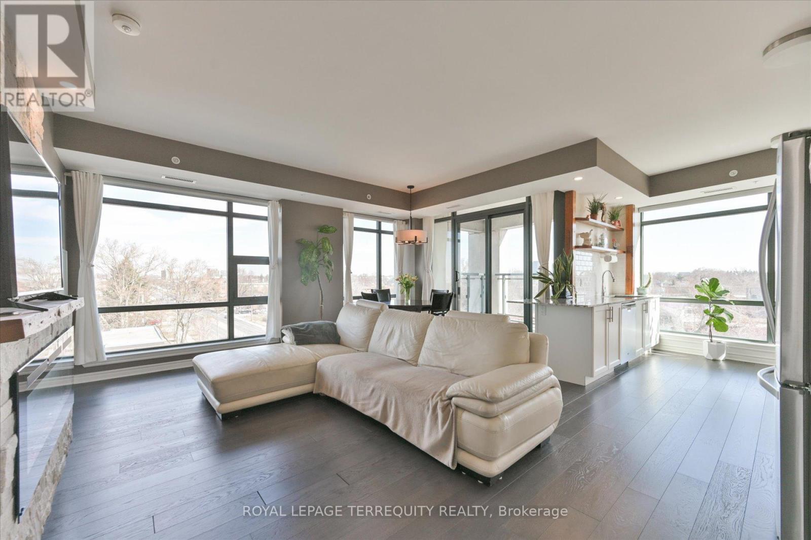 508 - 2522 KEELE STREET