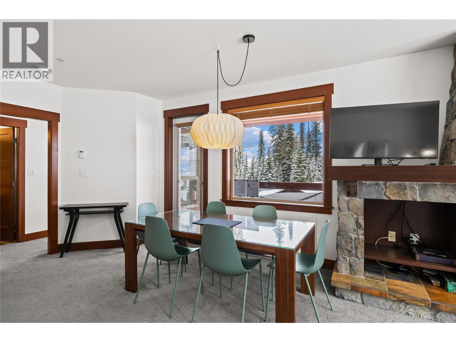 5257 Big White Road Unit# 304