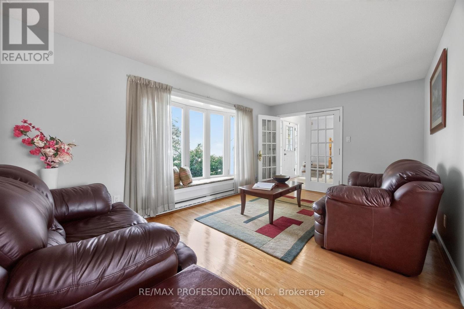 3 CALEDON COURT