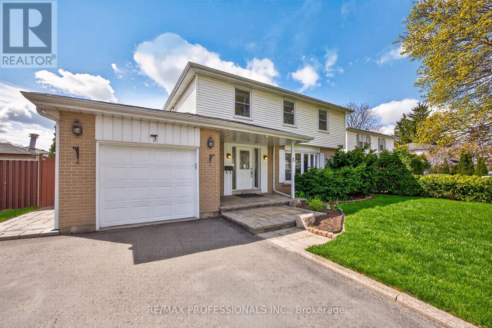 3 CALEDON COURT