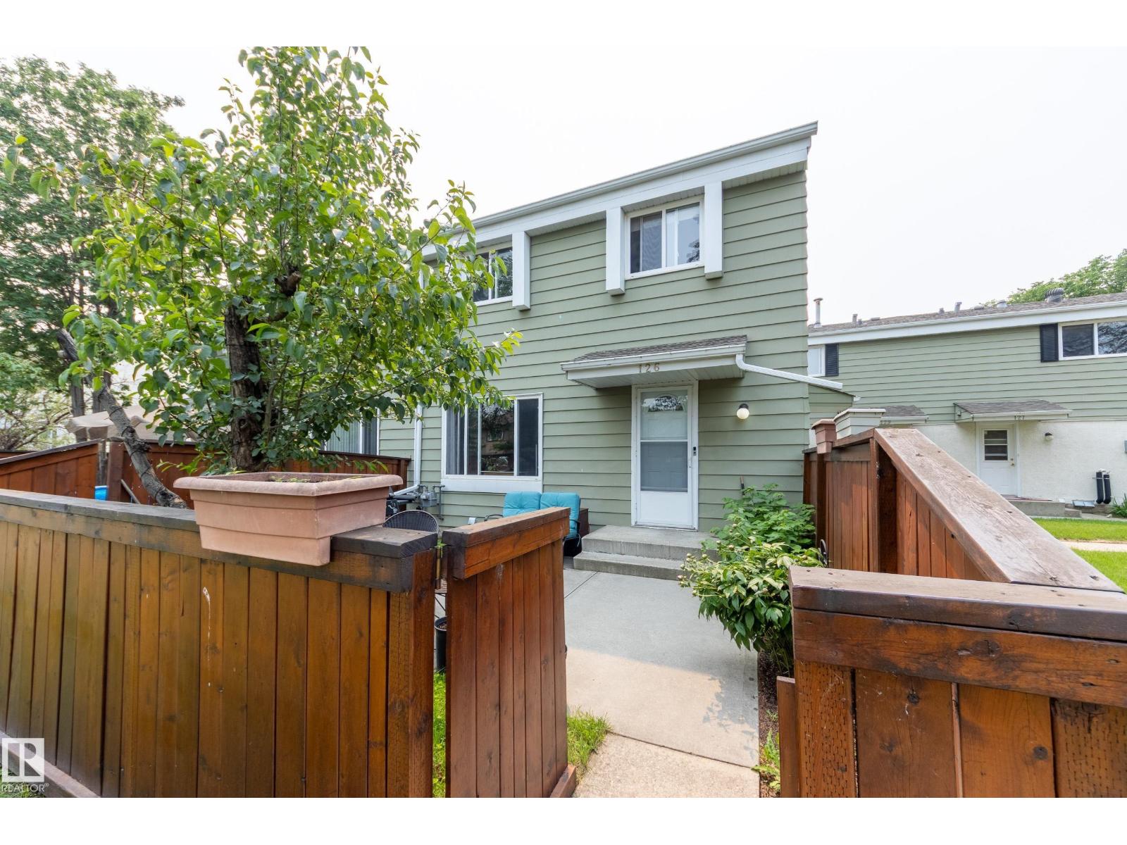 126 PRIMROSE GARDENS GD NW
