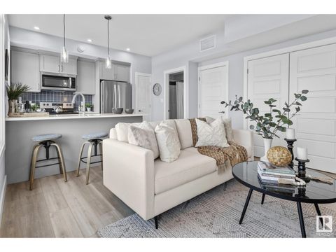 #25 6905 25 AV SW Edmonton AB T6X3B7