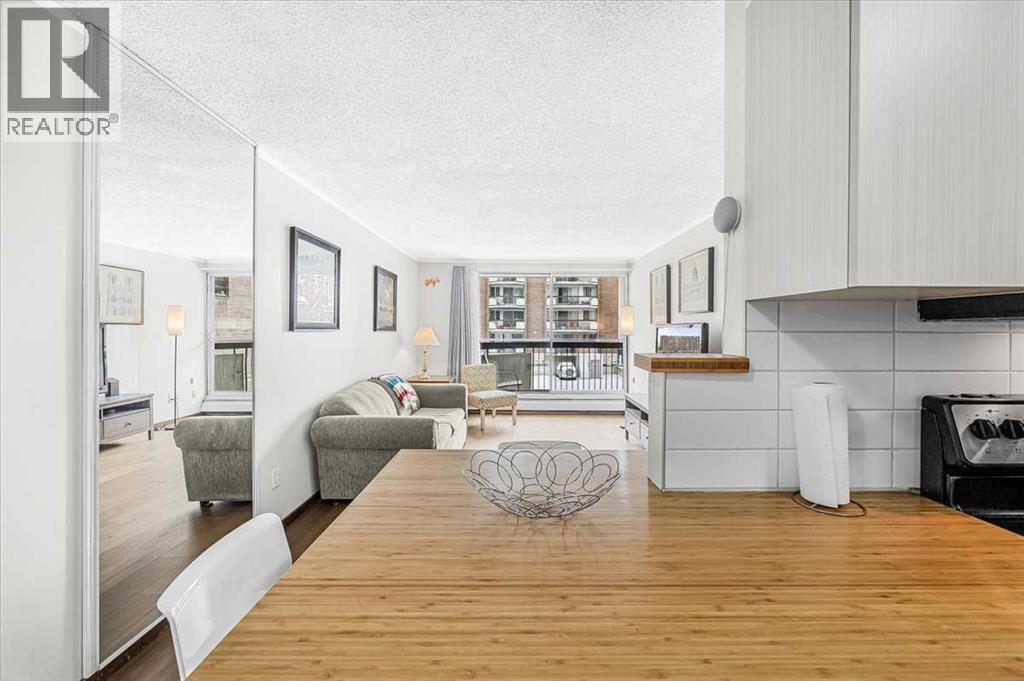 311, 339 13 Avenue SW