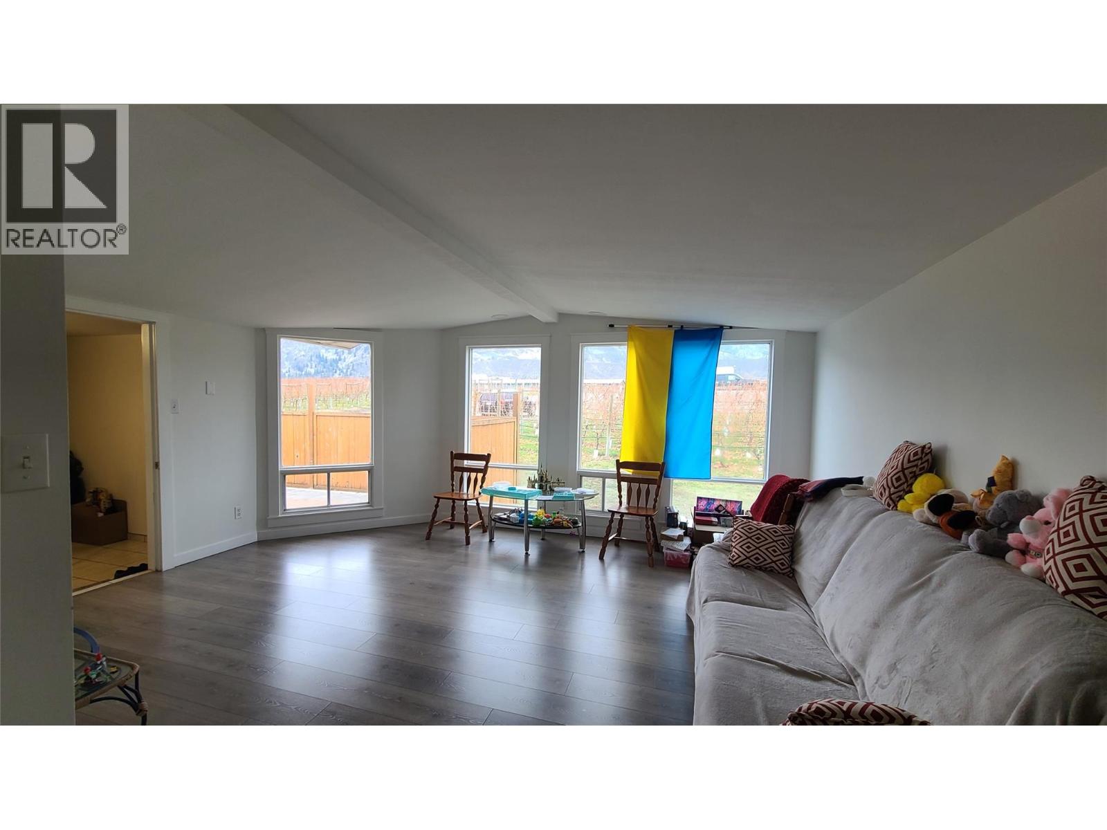 7361 Tucelnuit Drive