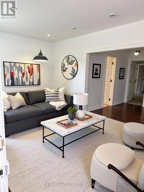 26 AVON AVENUE Toronto (Rockcliffe-Smythe) ON M6N3W7