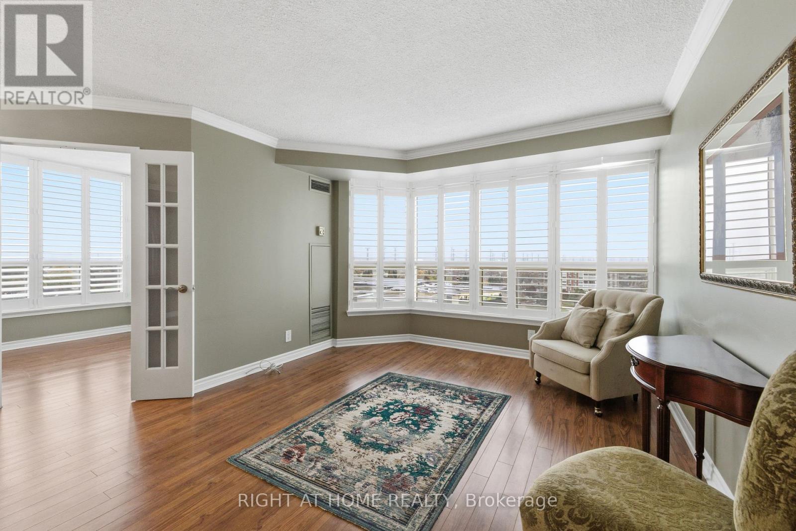 1104 - 1890 VALLEY FARM ROAD