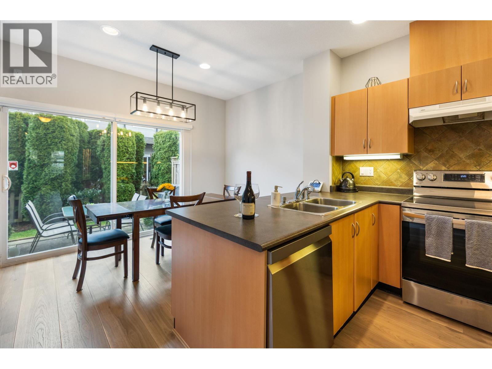 133 1055 RIVERWOOD GATE