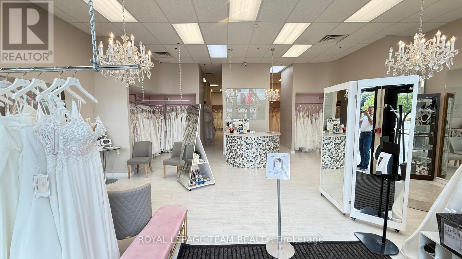 105 & 106 - 2900 GIBFORD DRIVE