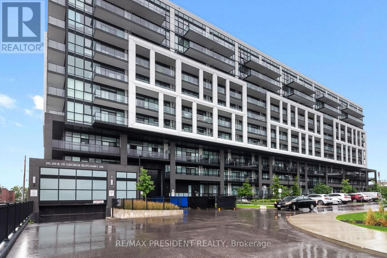 112 - 60 GEORGE BUTCHART DRIVE