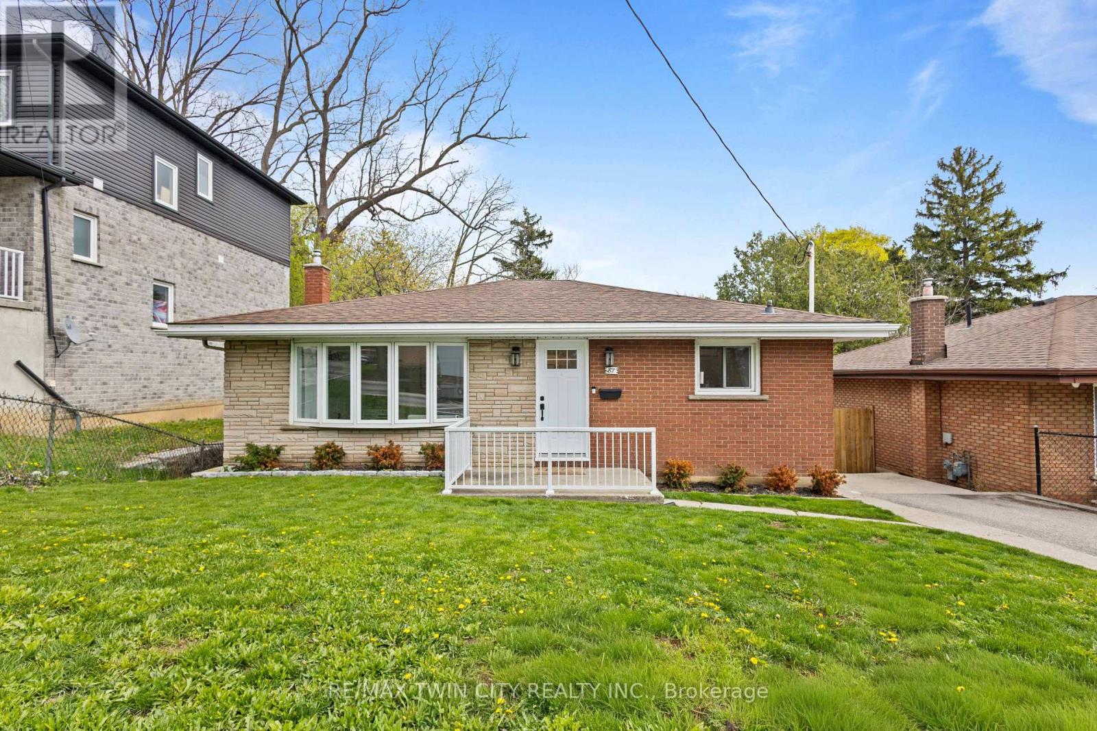 87 ST PAUL AVENUE